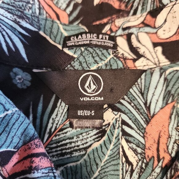 Volcom Hawaiian Shirt Teal Black Tropical Floral Short Sleeve Mens Small NEW - Picture 10 of 14
